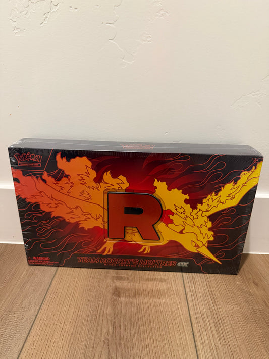 Team Rocket’s Moltres ex Ultra-Premium Collection